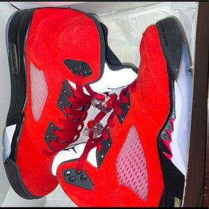 Jordan 5 raging Red Bulls size 8.5 in decent condition